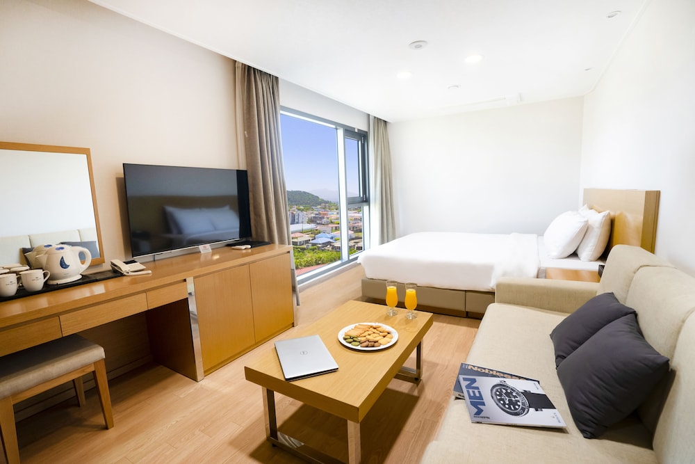 Standard Double Room, Mountain View (Spot Sale)