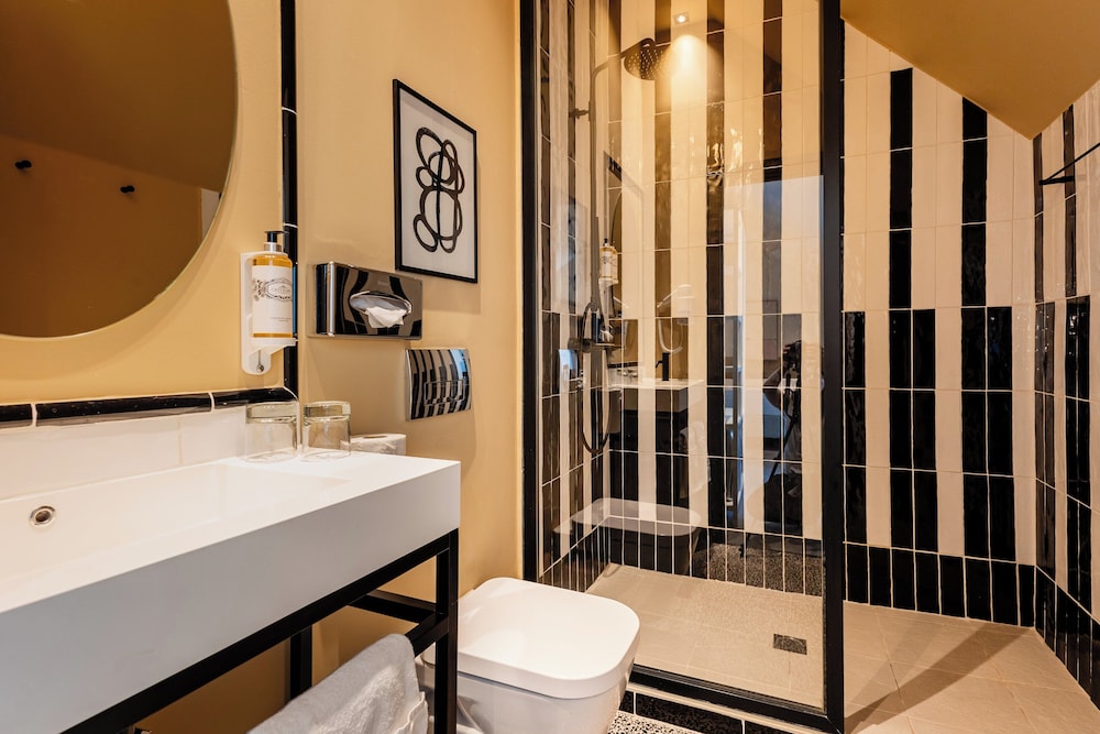 Classic Double or Twin Room (Church) - Photo 3