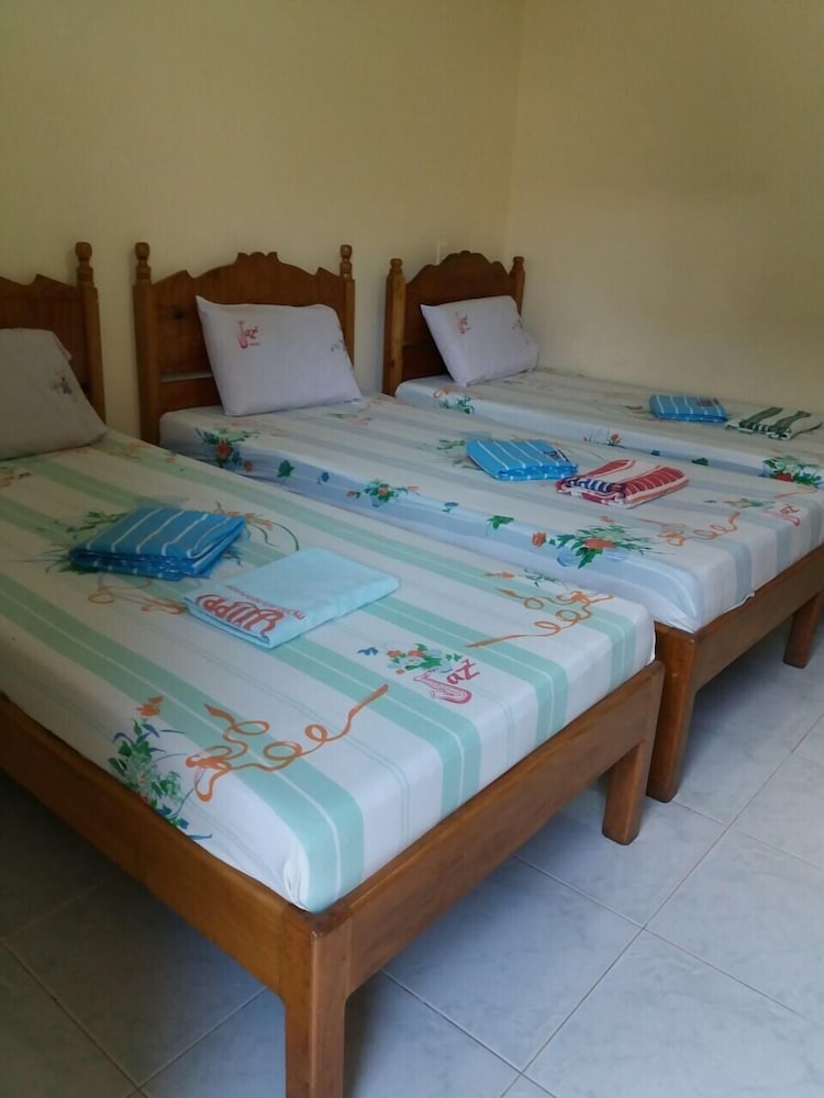 Basic Triple Room photo 2
