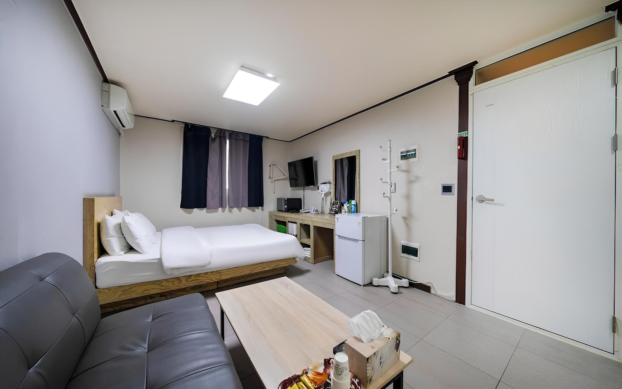 Room (One-room tel 5th floor (PC-free Netfl) photo 2