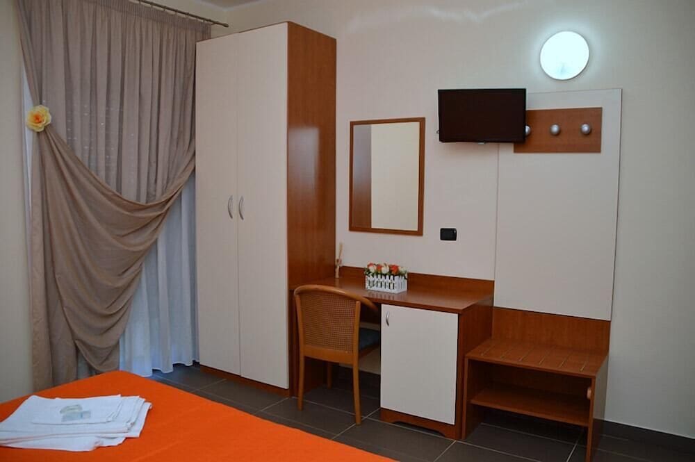 Double Room Single Use photo 3
