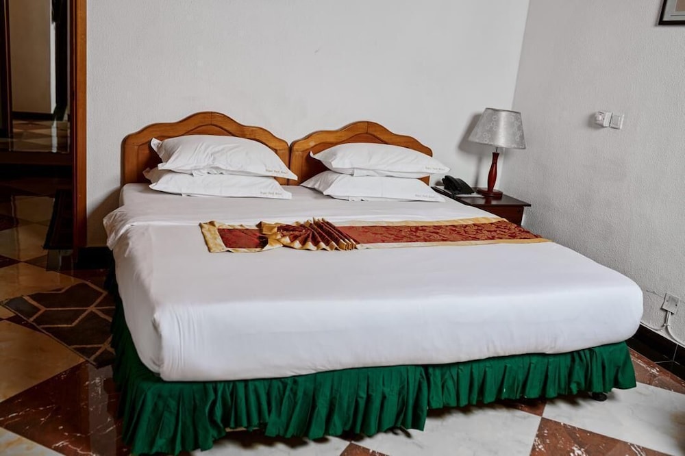 Deluxe Twin Room, City View photo 1