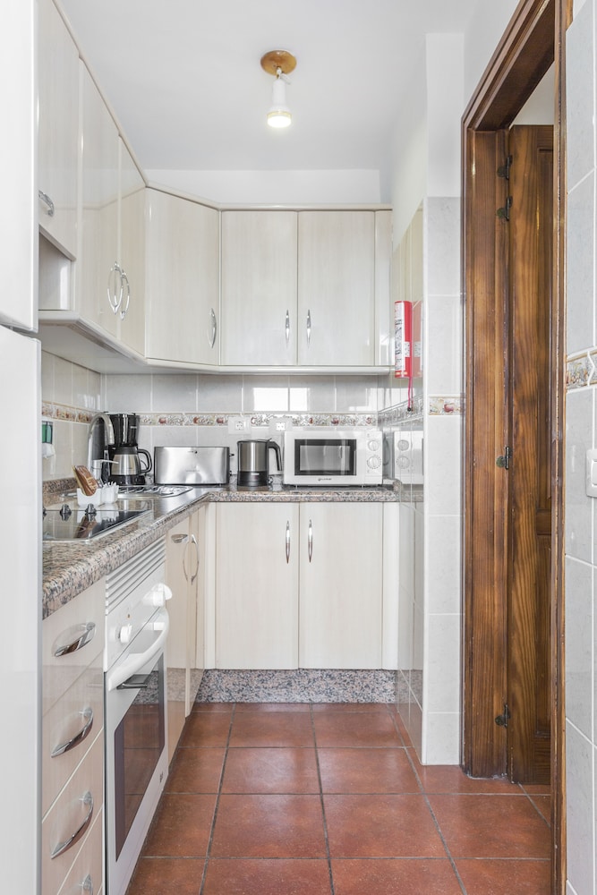 Family Apartment, 2 Bedrooms - Photo 3