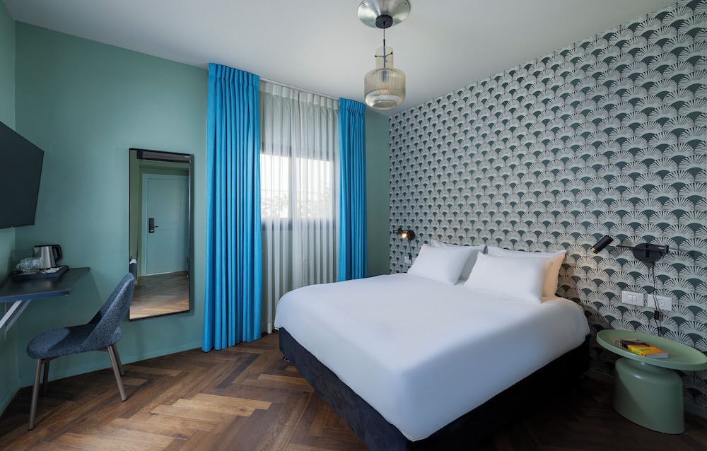Deluxe Double Room, Balcony photo 1