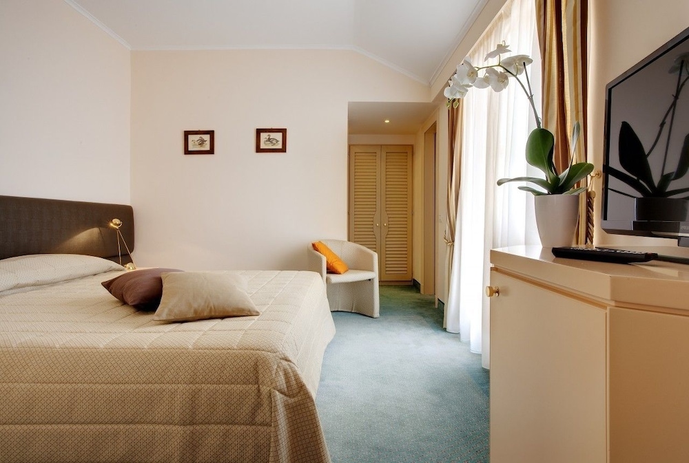 Comfort Double or Twin Room
