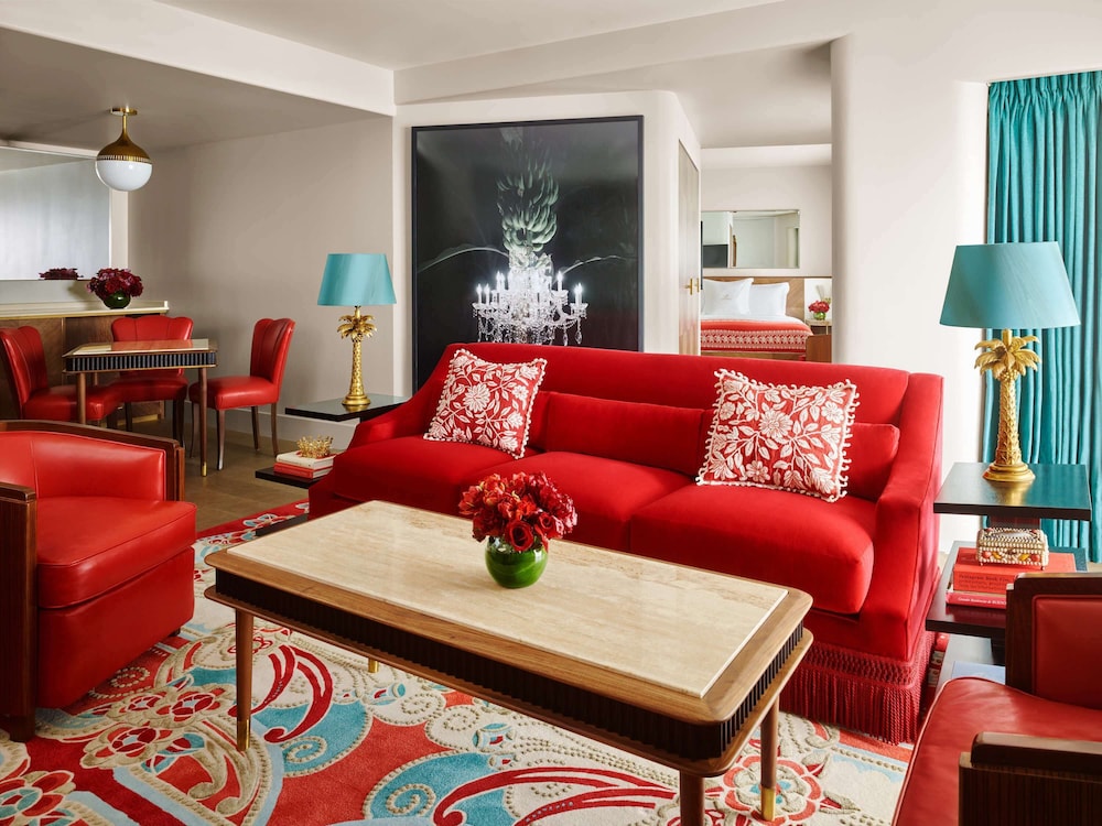 One Bedroom Suite (Non Smoking)