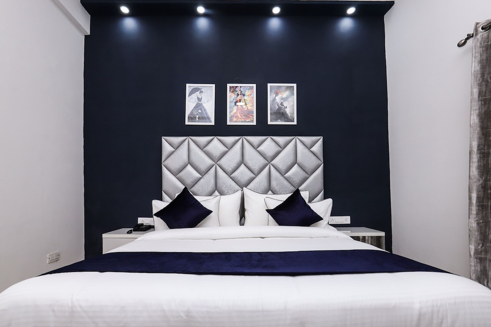 Suite Room - Photo 3
