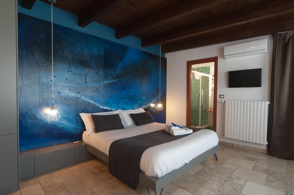 Superior Triple Room (Suite View) photo 1