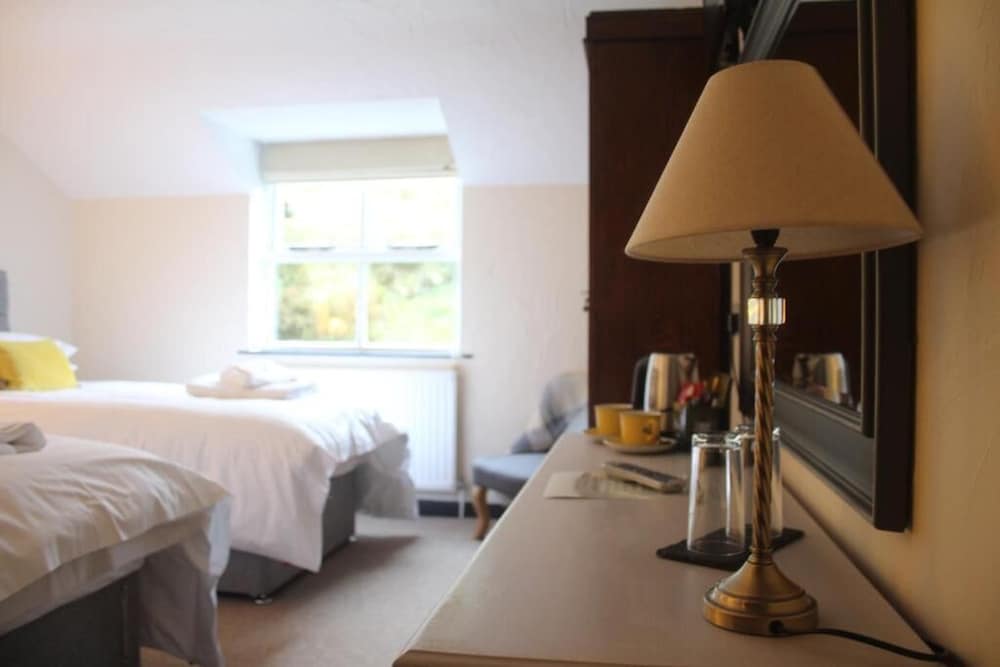 Standard Twin Room - Photo 1