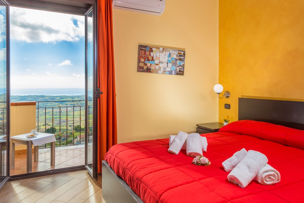 Quarto Triplo, Vista para o Mar