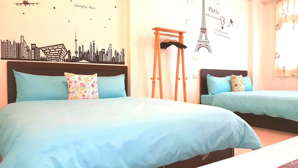 Standard Quadruple Room (304) photo 2