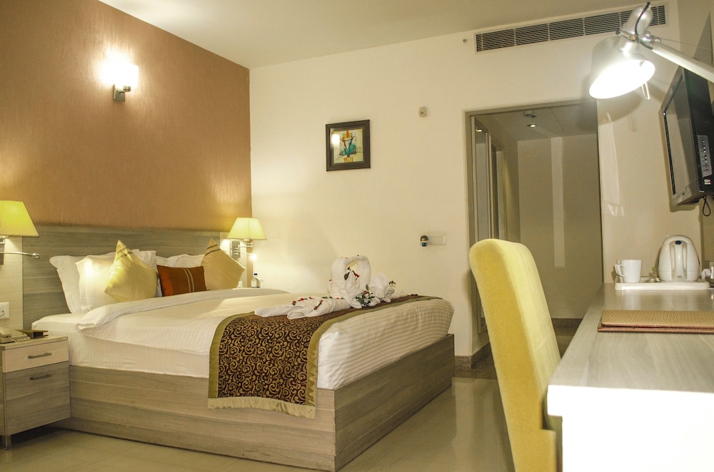 Standard Room, 1 King Bed