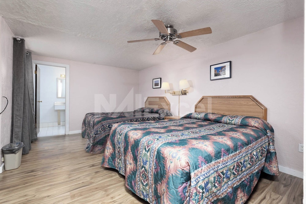 Standard Room photo 3
