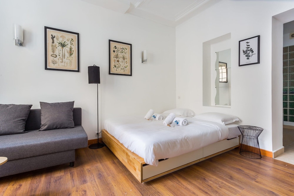 Apartment photo 3
