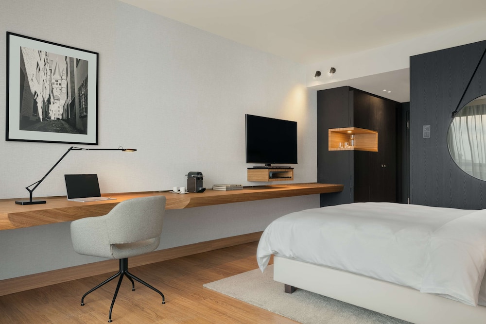 Premium Room, Garden View - Photo 2