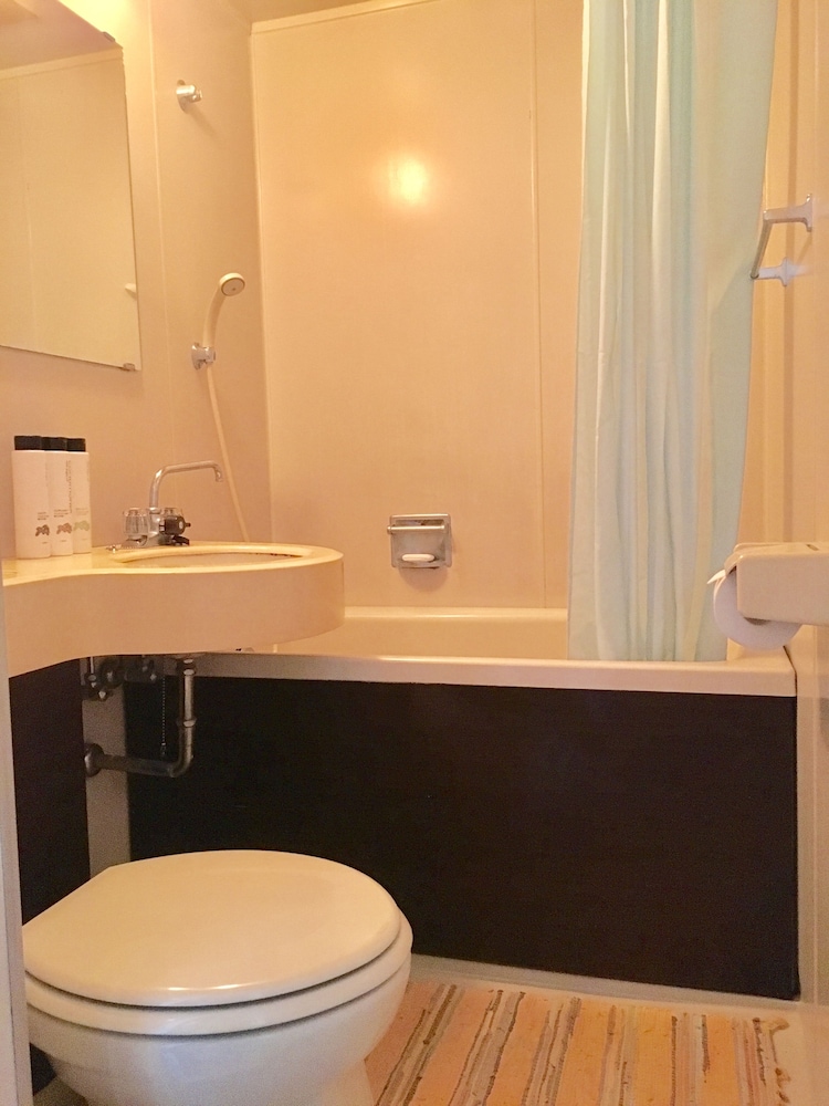 Comfort Twin Room, Private Bathroom photo 3
