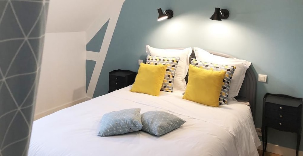 Basic Double Room (La Belle Bleue) - Photo 7