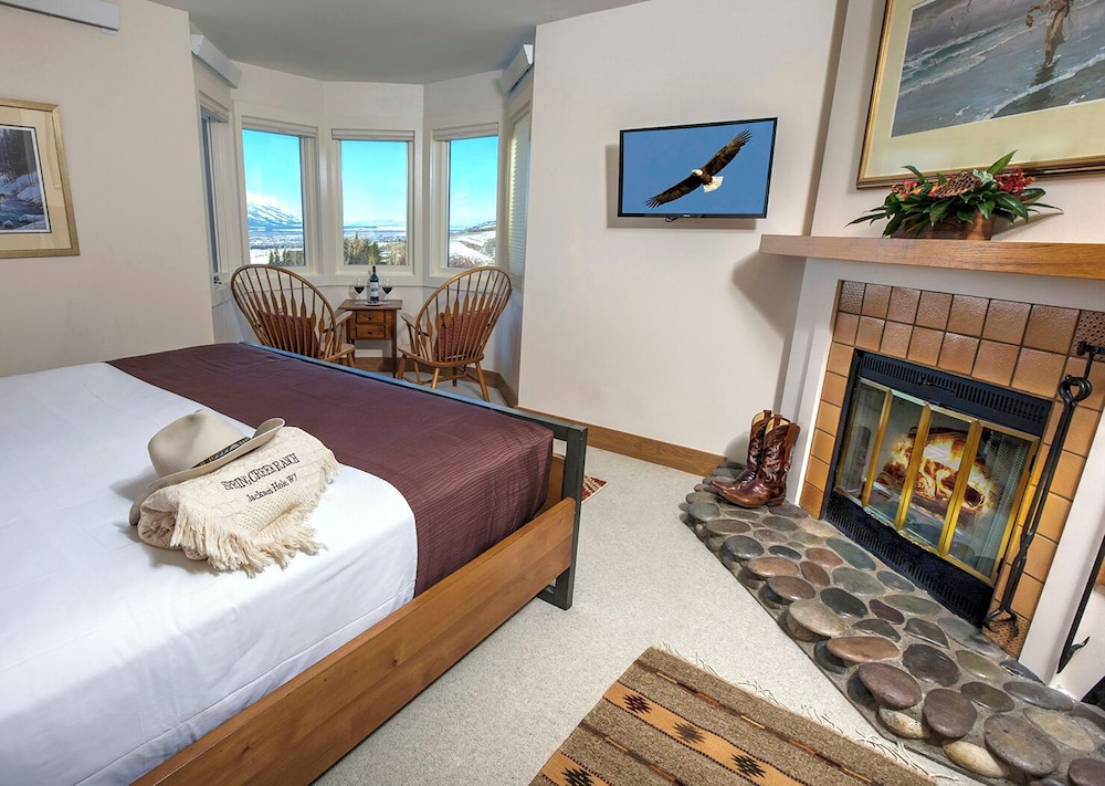 Luxury Townhome photo 2