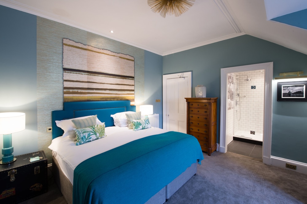 Signature Suite - Photo 1