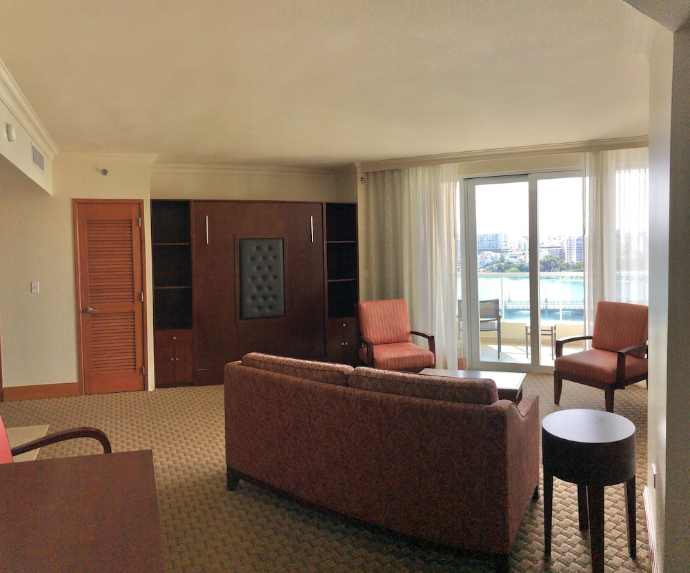 Presidential Studio Suite, 1 Bedroom, Ocean View photo 3
