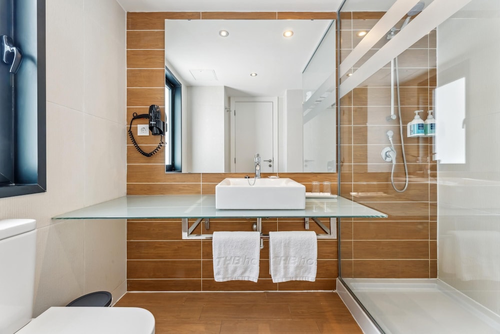 Family Room, Connecting Rooms, Sea View (Terrace, 5 Adults + 1 Child)