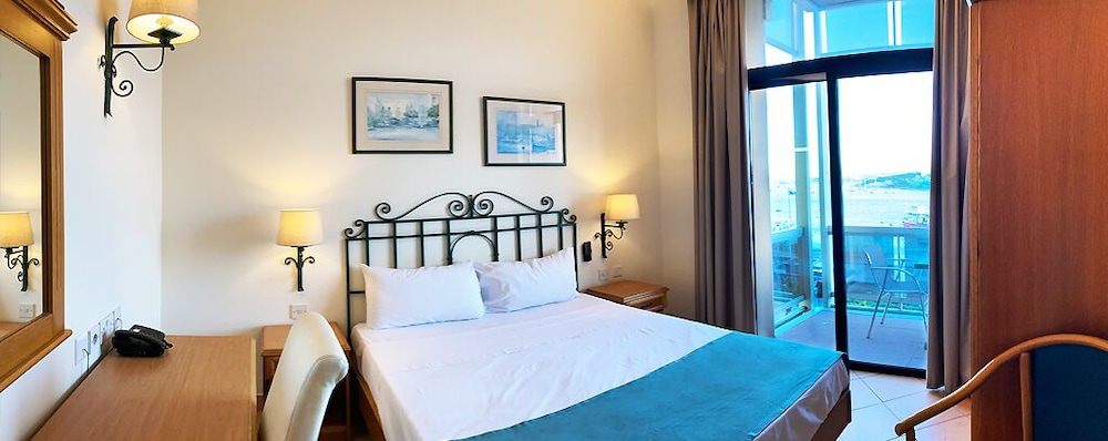 Double Room, Sea View - Photo 1