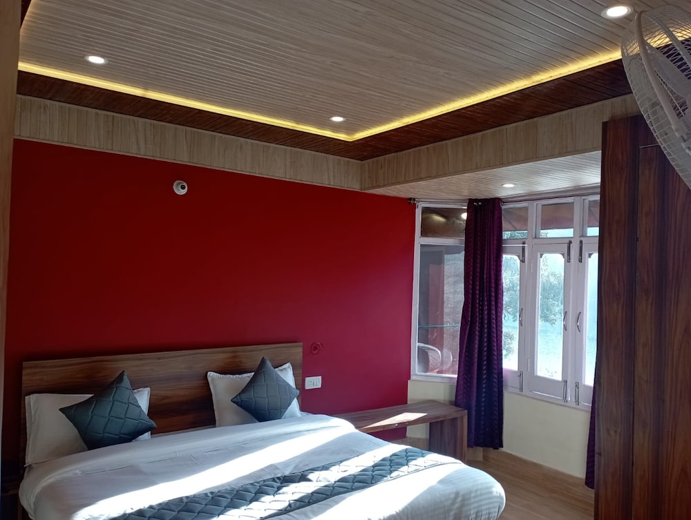 Deluxe Double Room - Photo 18