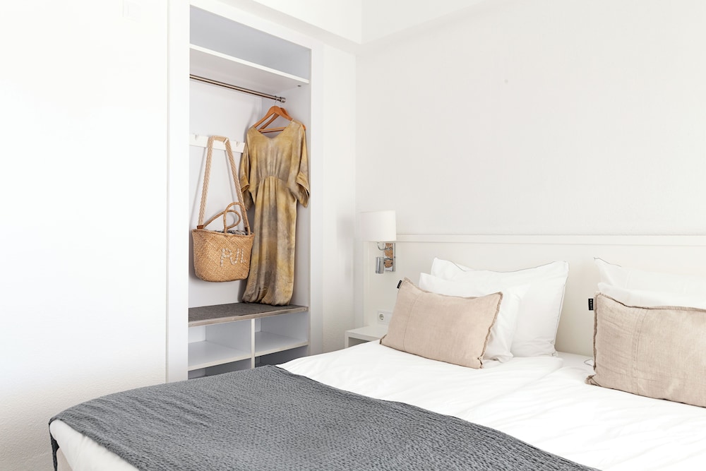 Apartamento Estándar, Vista Parcial al Mar