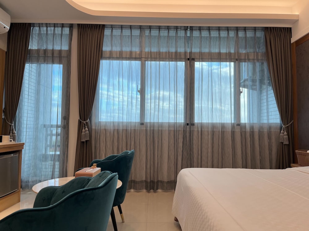 Basic Double Room, 1 Queen Bed photo 3