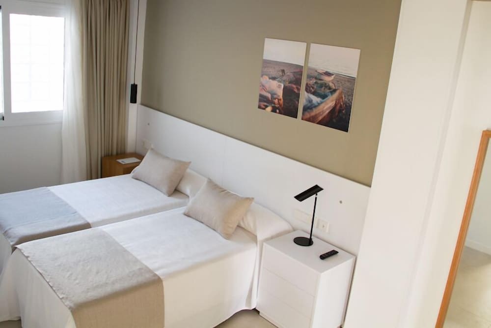 Comfort Double Room, 2 Twin Beds photo 3