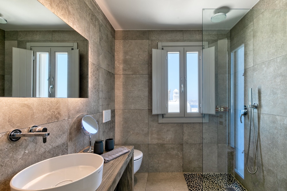 Exclusive Villa, 4 Bedrooms, Sea View (M One) - Photo 13