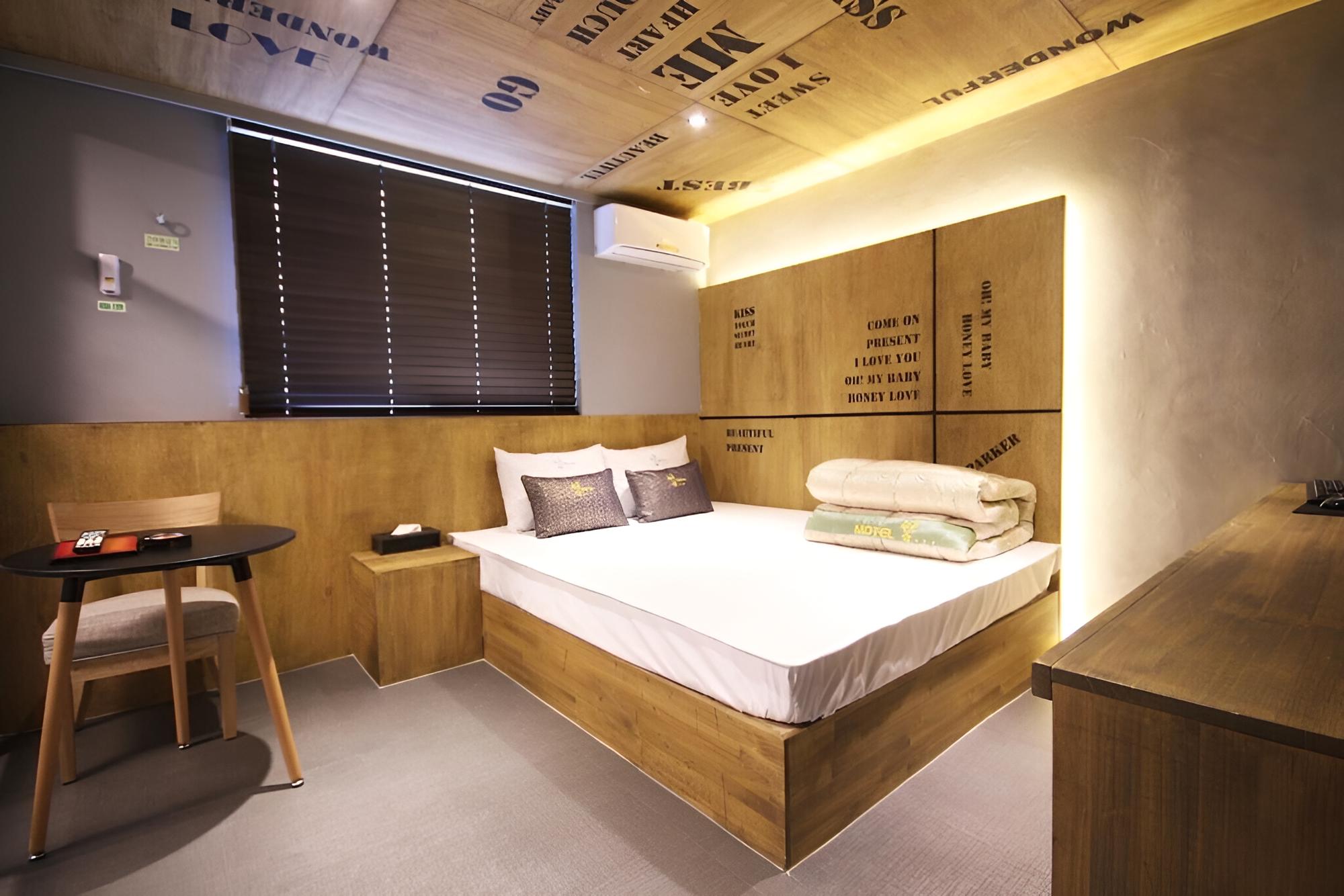 Room (Standard Room)