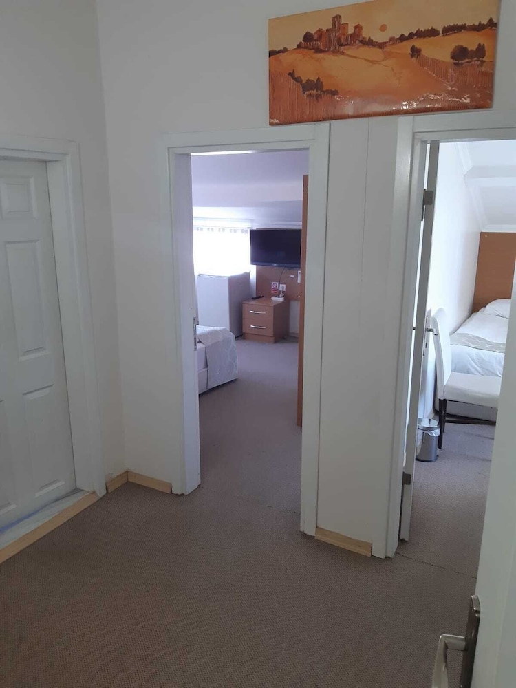 Suite photo 1