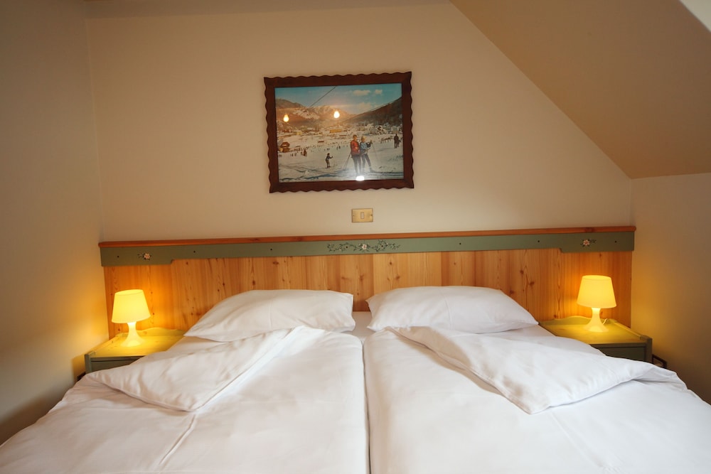 Chalet, Multiple Beds, Garden View photo 3