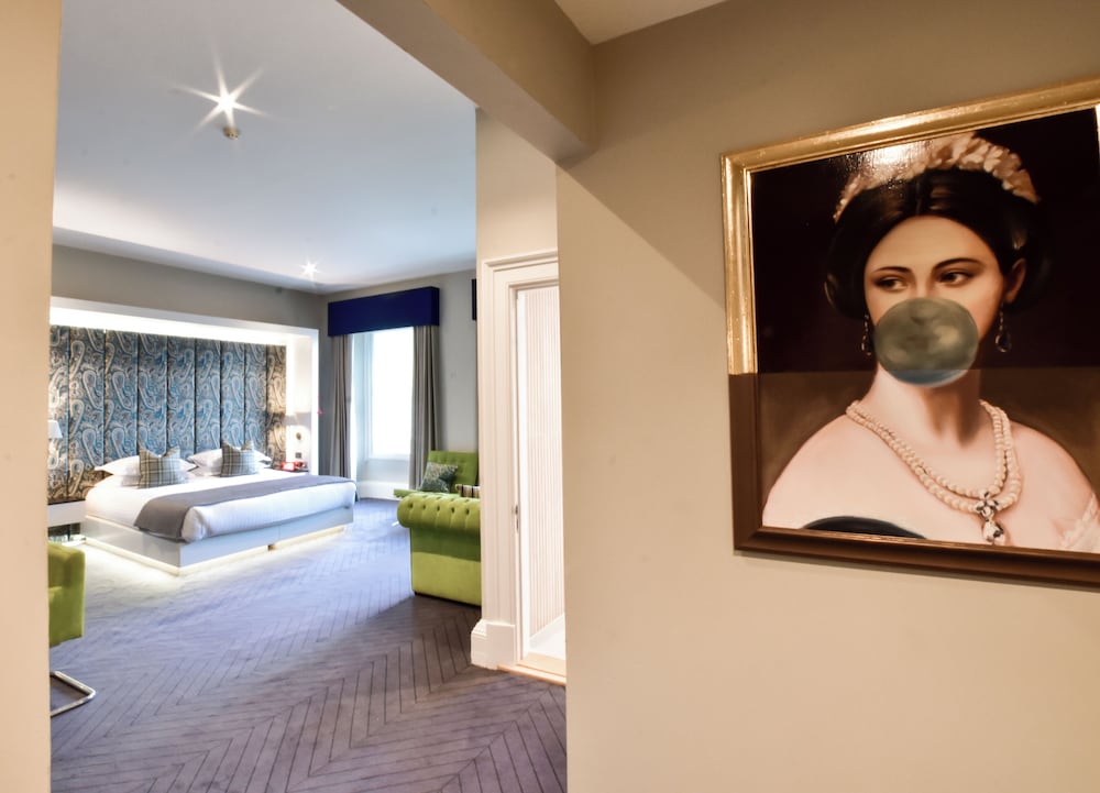 Double Room thumbnail 6