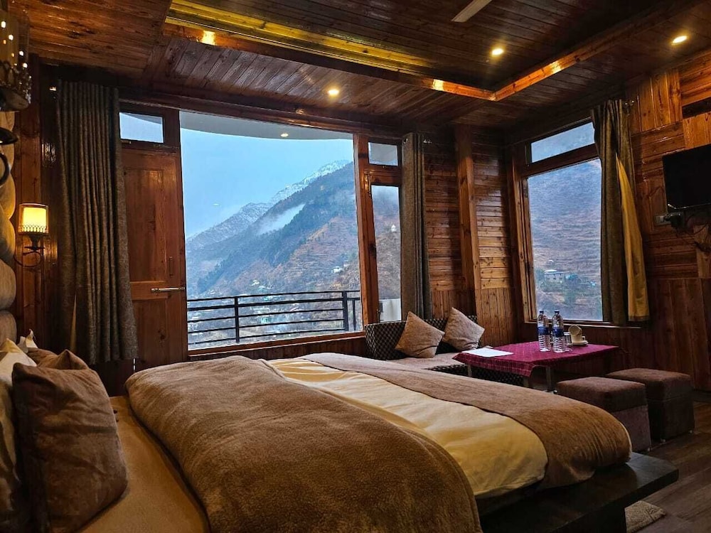 Premium Double Room, Balcony, Valley View photo 3