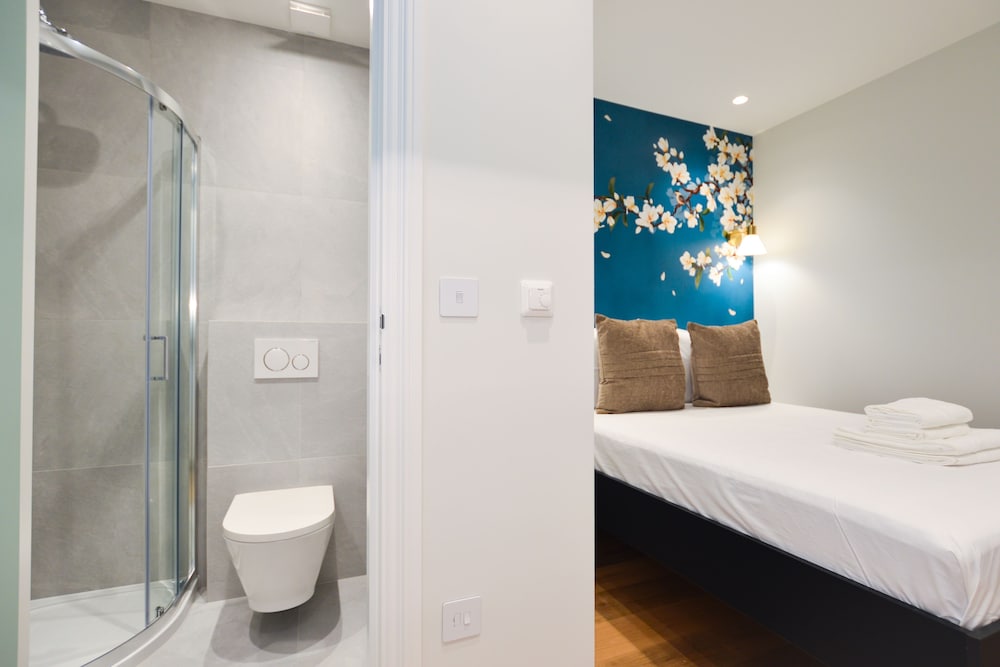 Small Studio Apartment photo 2
