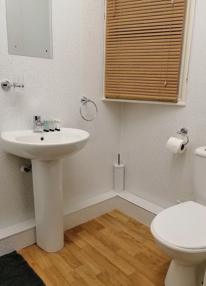 Double Room, Ensuite (Room 1) - Photo 4