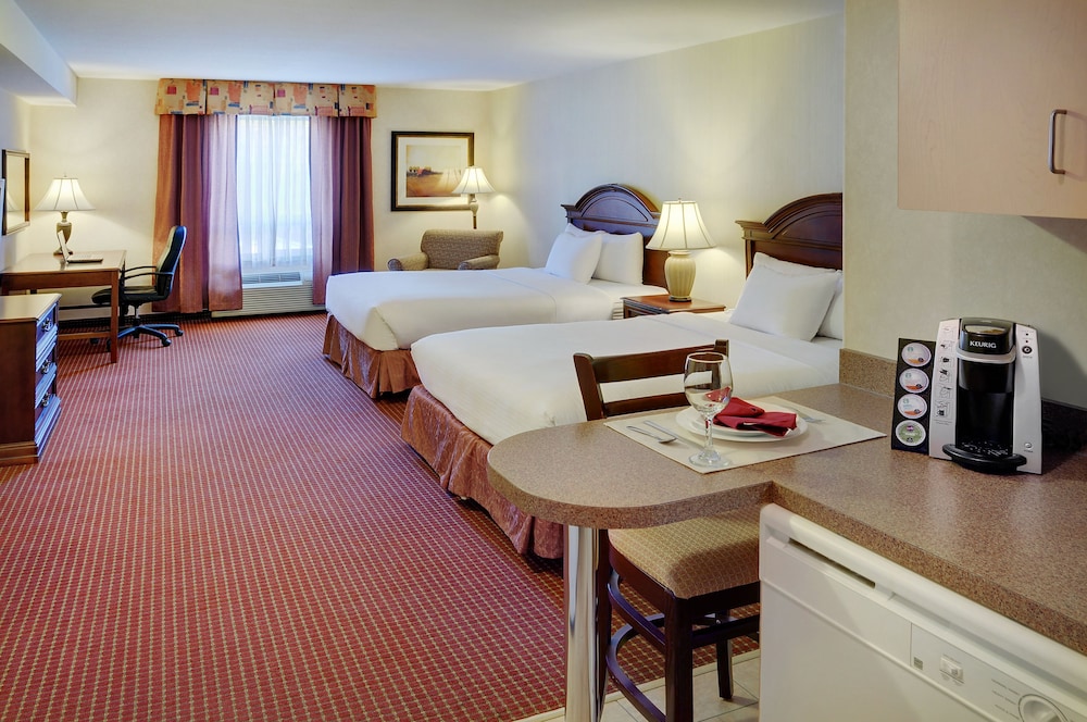 Classic Room, 2 Queen Beds, Kitchen photo 1