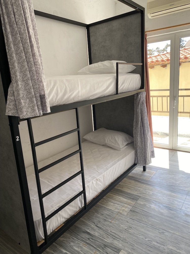 Comfort Quadruple Room - Photo 2