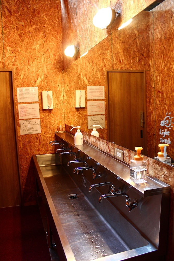 Standard Room, 6 Bedrooms, Non Smoking photo 3