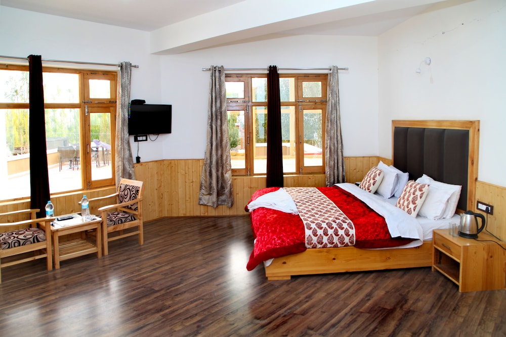 Superior Double Room - Photo 1