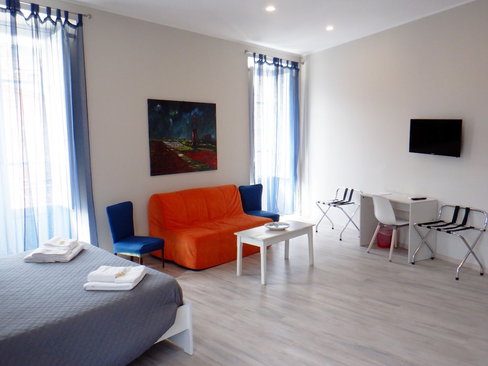 Deluxe Quadruple Room, Ensuite photo 2