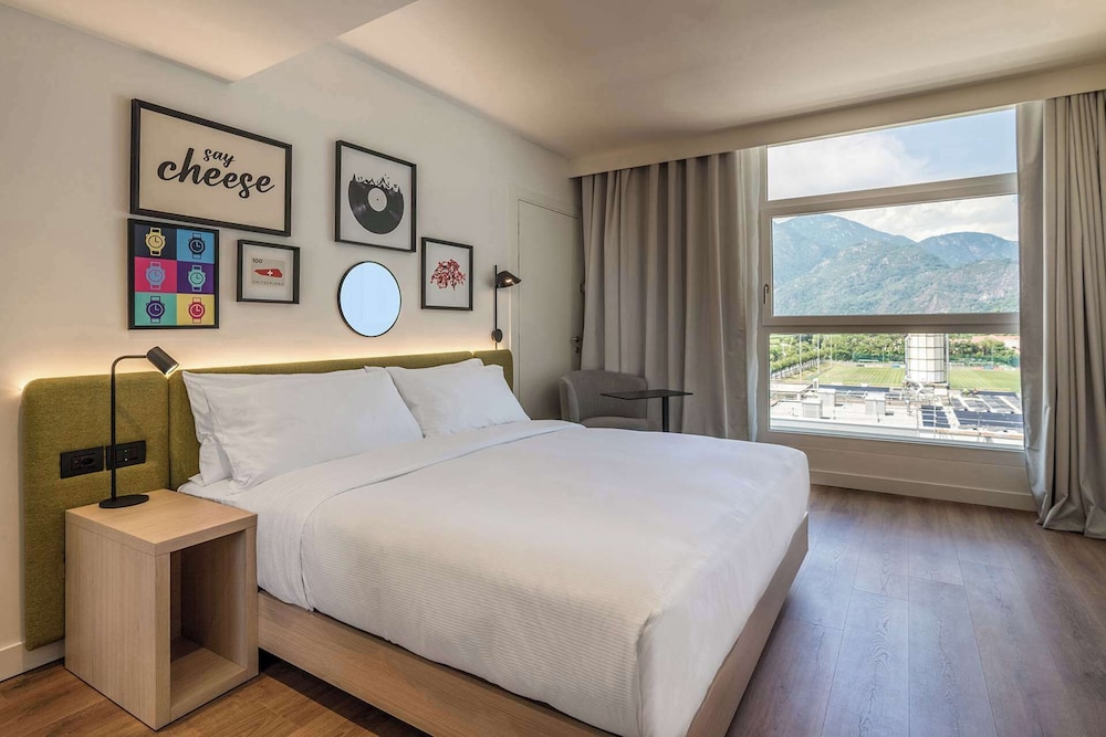 Room, Multiple Beds
