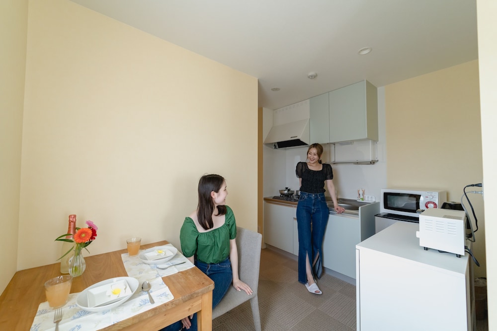 Twin Room (with Extra Bed) - Photo 15
