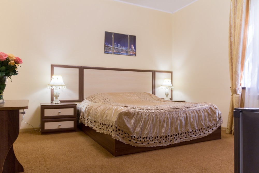 Family Room photo 1