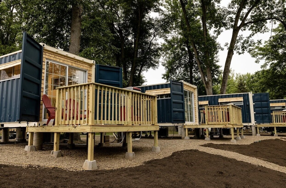 Basic Cabin, 2 Queen Beds, River View photo 1