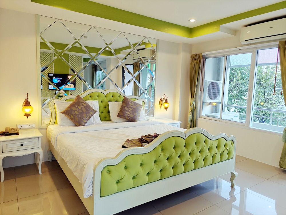 Family Suite, Hill View