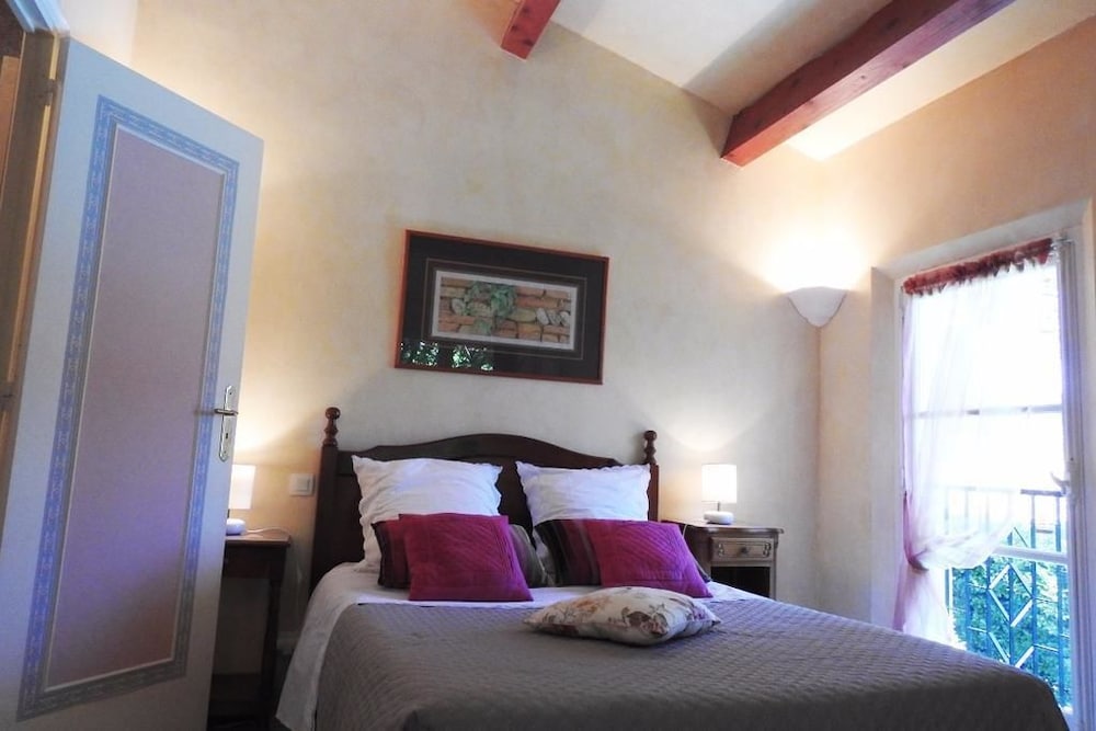 Family Suite, 2 Bedrooms, Garden View photo 1