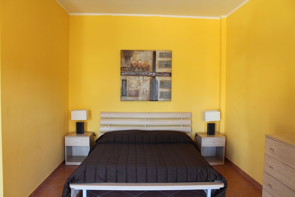 Basic Single Room photo 3